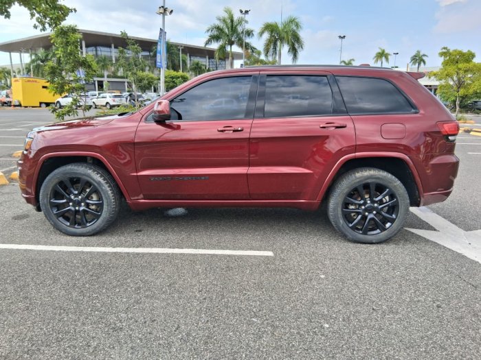 Foto 3 de 2019 JEEP GRAND CHEROKEE