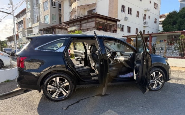 Foto 8 de 2021 KIA SORENTO