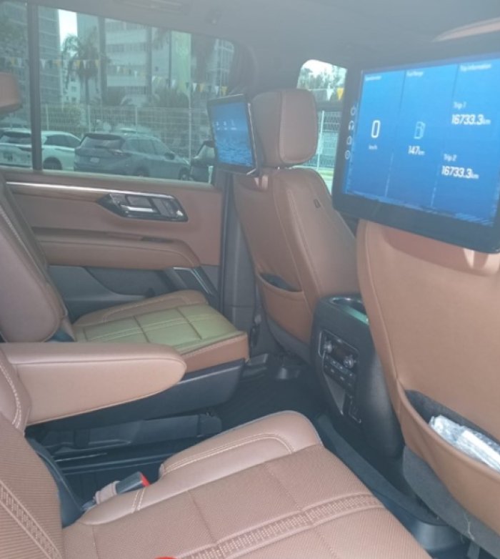 Foto 5 de 2025 CHEVROLET TAHOE HIGHCOUNTRY DURAMAX