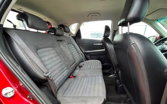 Foto 6 de 2023 KIA SONET