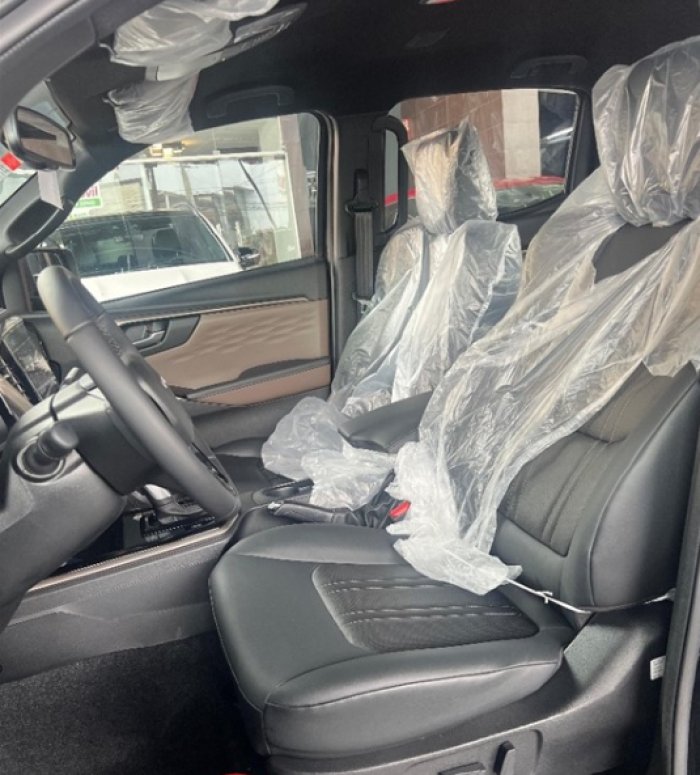 Foto 6 de 2027 ISUZU D-MAX