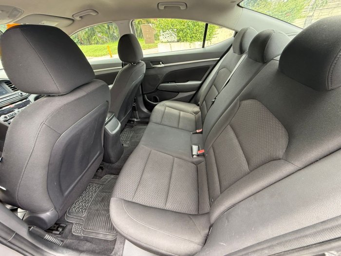 Foto 12 de 2020 HYUNDAI ELANTRA