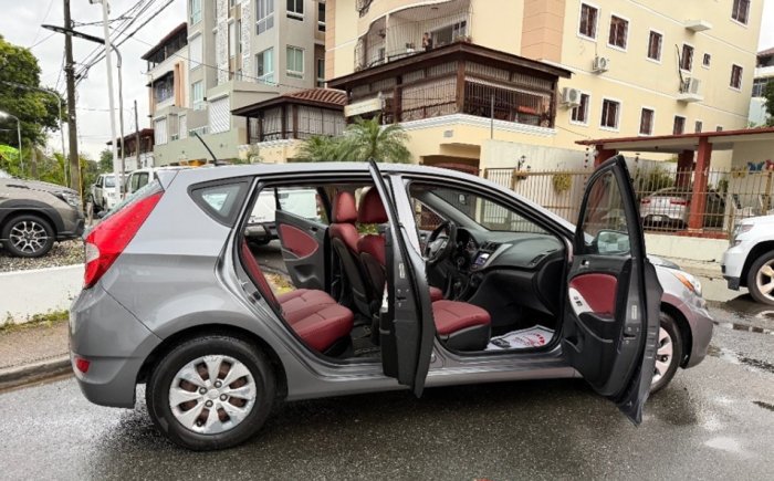 Foto 9 de 2015 HYUNDAI ACCENT