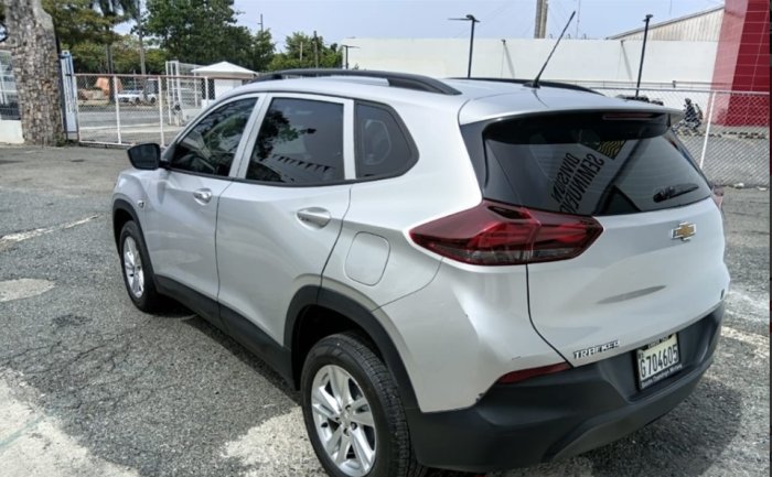 Foto 10 de 2023 CHEVROLET TRACKER LS