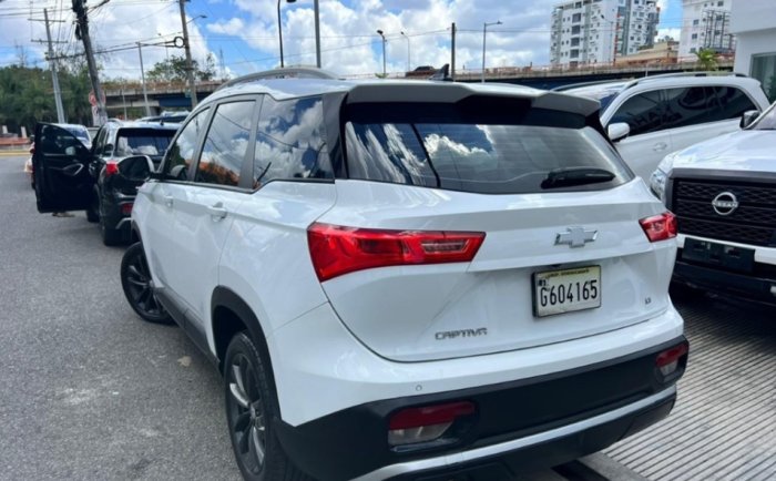 Foto 9 de 2022 CHEVROLET CAPTIVA LT