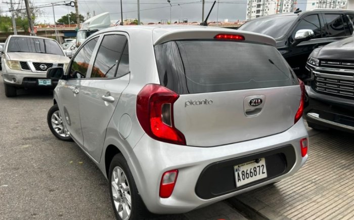 Foto 7 de 2021 KIA PICANTO LX