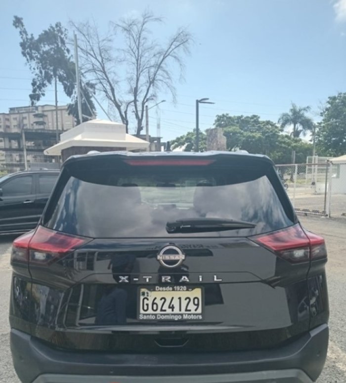 Foto 10 de 2023 NISSAN X-TRAIL SENSE