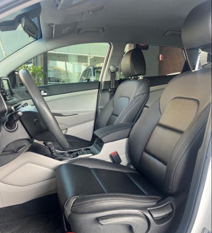Foto 4 de 2019 HYUNDAI TUCSON SE