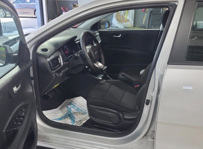 Foto 5 de 2022 KIA RIO