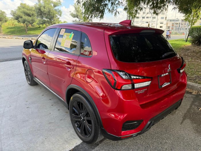 Foto 6 de 2021 MITSUBISHI OUTLANDER SPORT SE