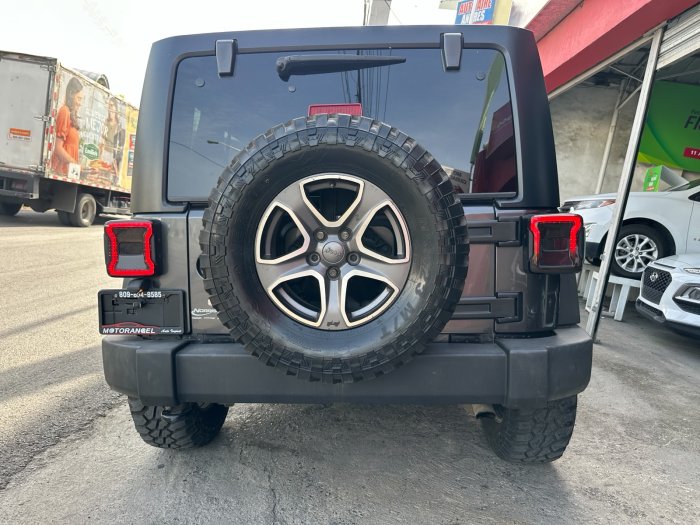 Foto 5 de 2017 JEEP WRANGLER UNLIMITED SPORT