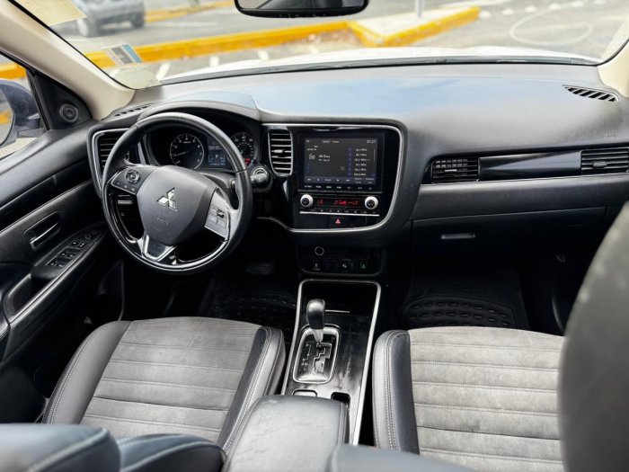 Foto 8 de 2020 MITSUBISHI OUTLANDER SPORT SE