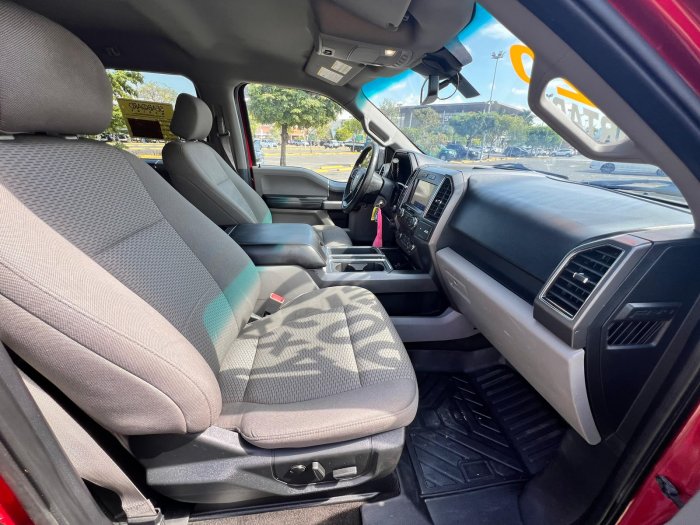 Foto 12 de 2020 FORD F 150 XLT