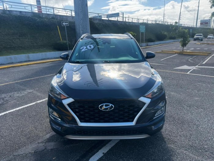 Foto 2 de 2020 HYUNDAI TUCSON SE