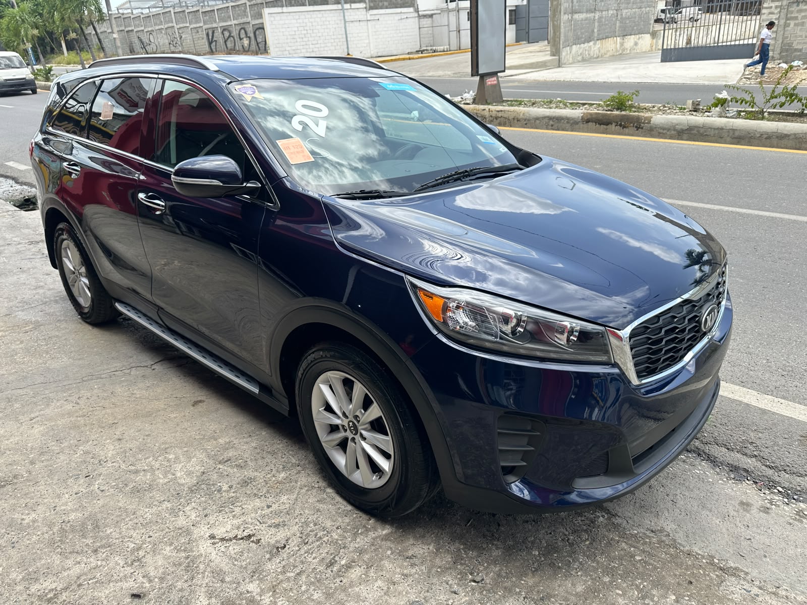 2020 KIA SORENTO LX