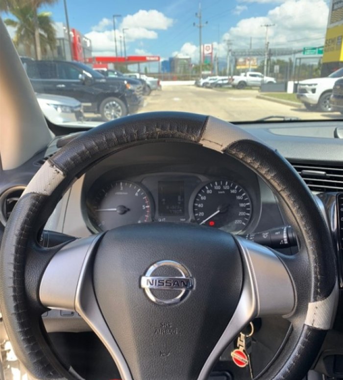 Foto 5 de 2020 NISSAN FRONTIER