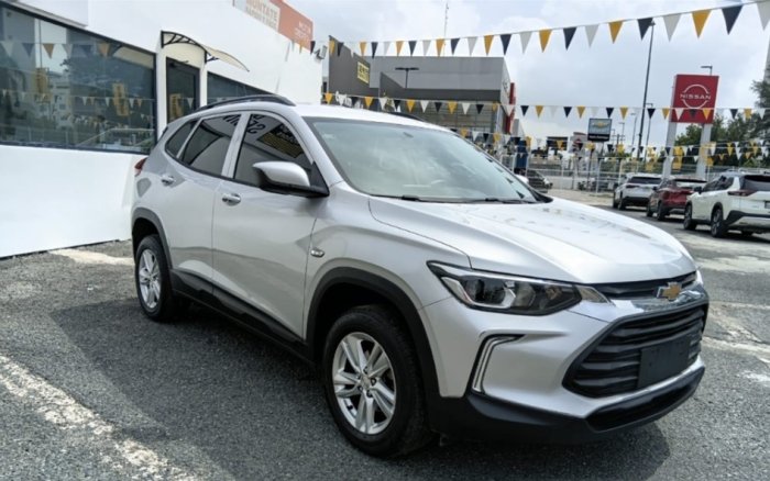 Foto 2 de 2023 CHEVROLET TRACKER LS