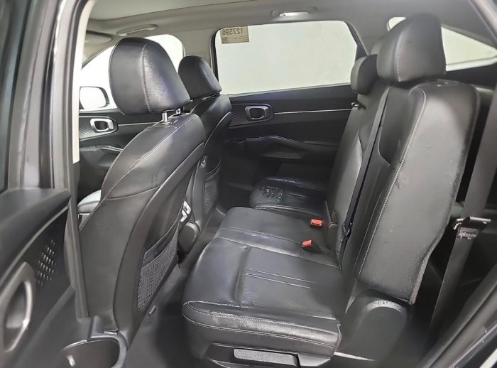 Foto 12 de 2022 KIA SORENTO S