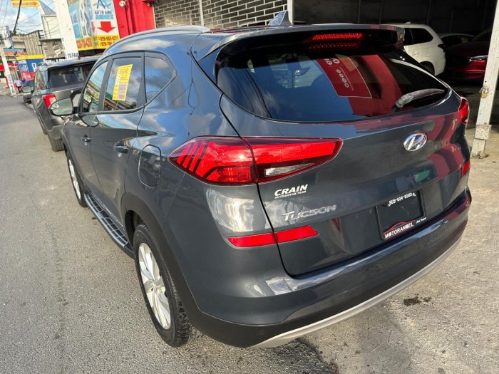 Foto 4 de 2020 HYUNDAI TUCSON SE