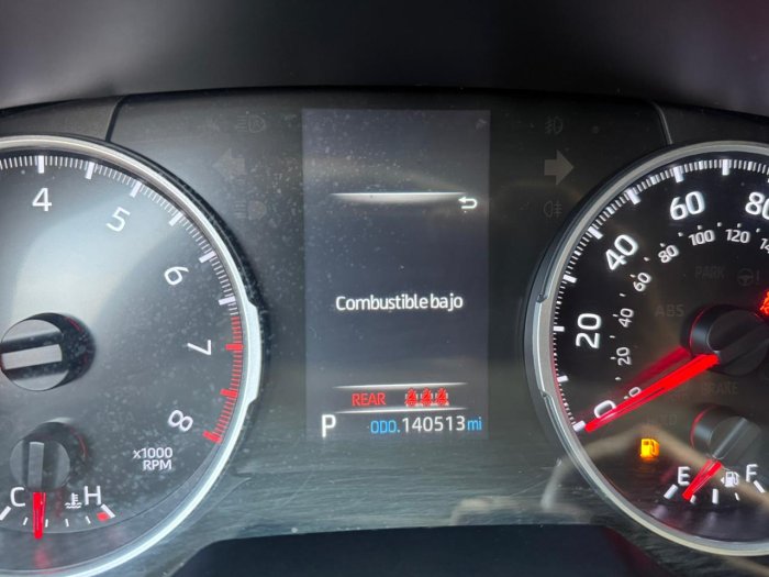 Foto 9 de 2021 Toyota RAV-4 LE