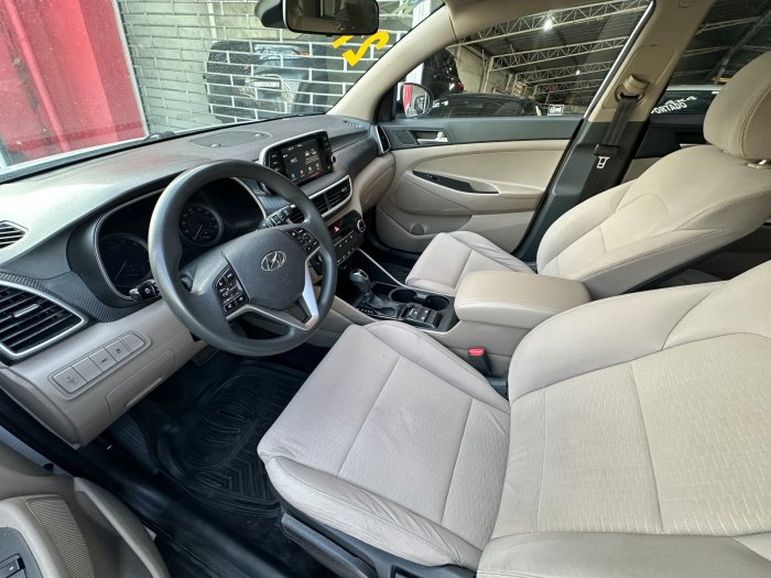 Foto 5 de 2021 HYUNDAI TUCSON SE