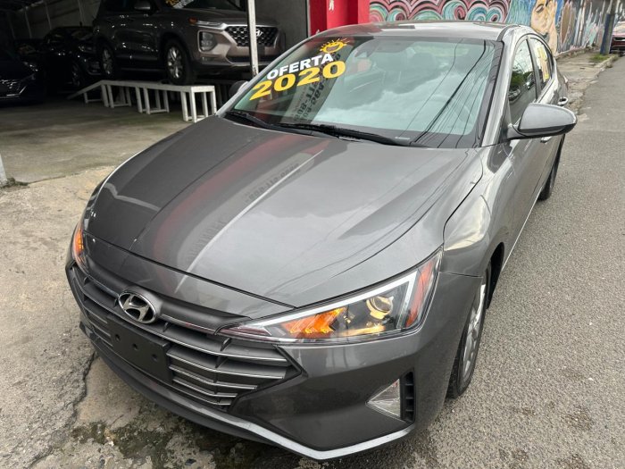 Foto 3 de 2020 HYUNDAI ELANTRA SEL