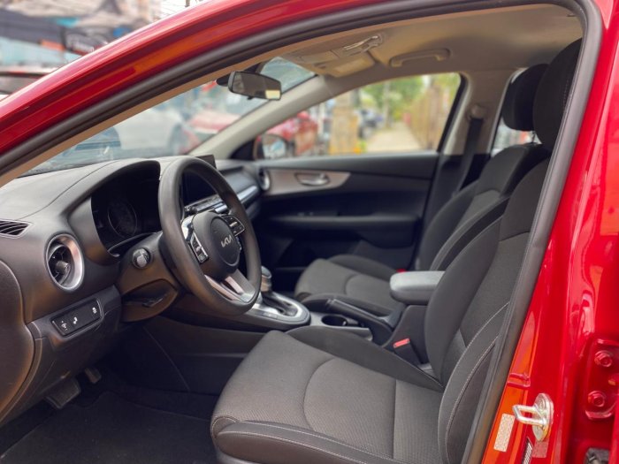 Foto 6 de 2023 KIA FORTE