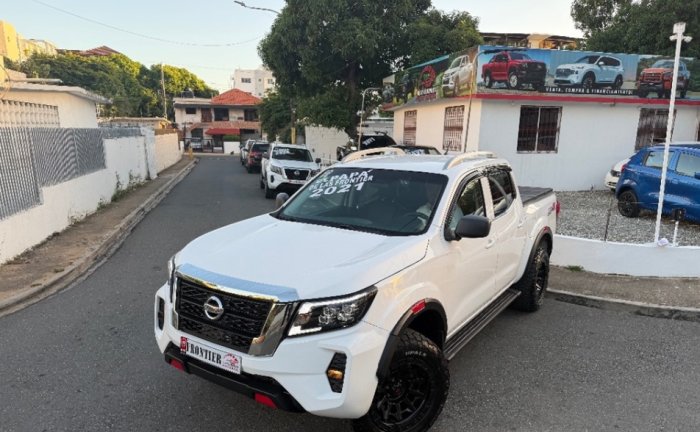 Foto 3 de 2021 NISSAN FRONTIER