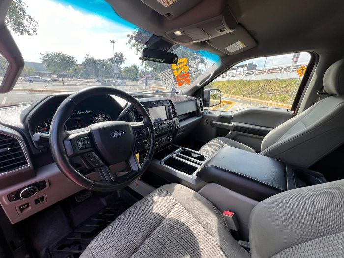 Foto 9 de 2020 FORD F 150 XLT
