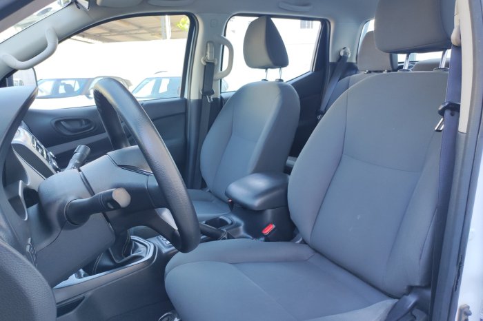 Foto 8 de 2024 NISSAN FRONTIER S 4X4