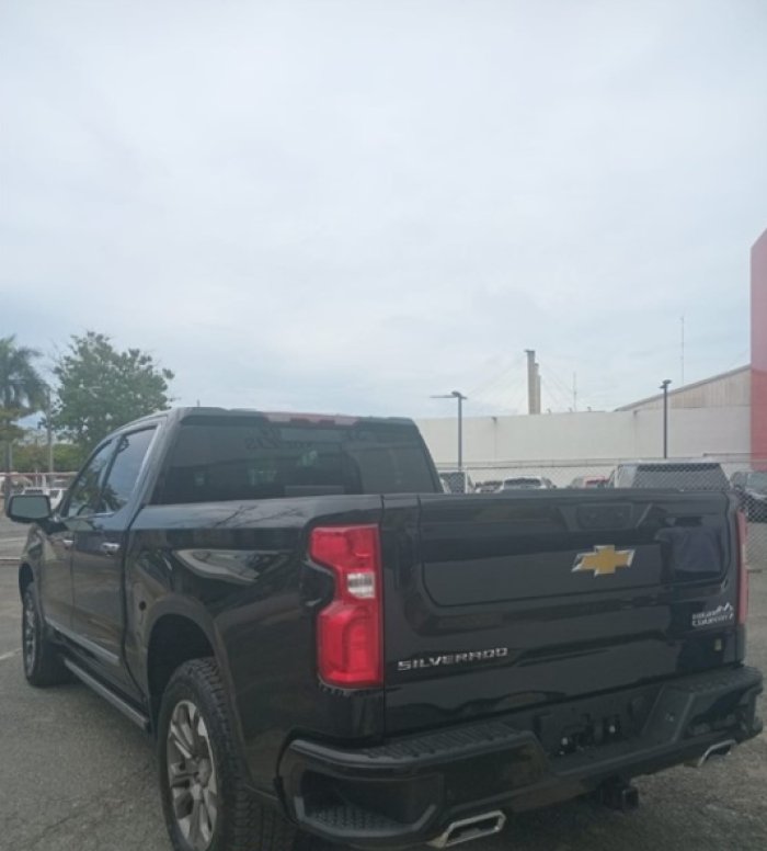 Foto 11 de 2025 CHEVROLET SILVERADO HIGH COUNTRY DURAMAX