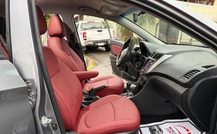 Foto 8 de 2015 HYUNDAI ACCENT