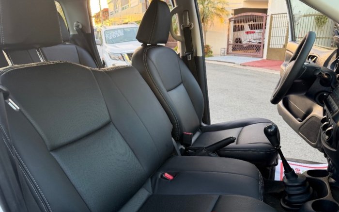 Foto 7 de 2021 NISSAN FRONTIER