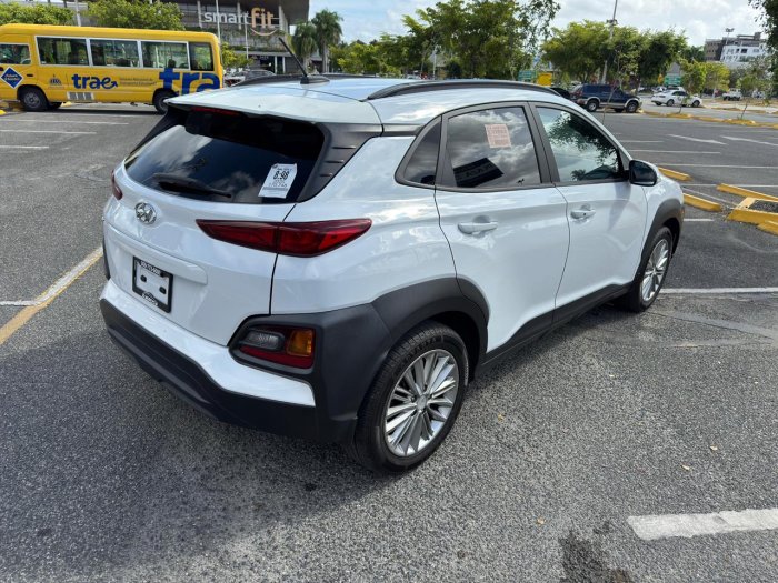 Foto 5 de 2020 HYUNDAI KONA SEL