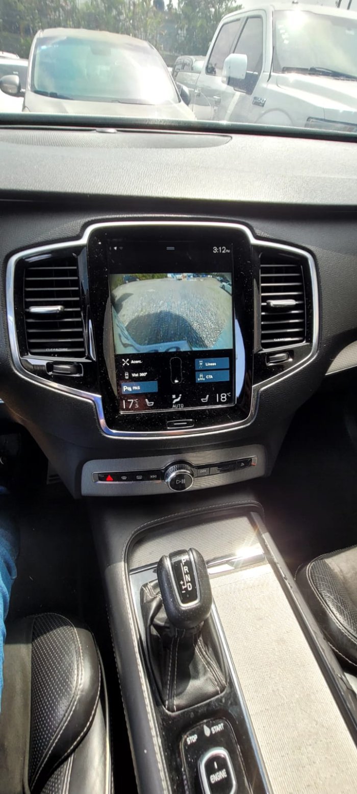 Foto 8 de 2016 VOLVO XC90