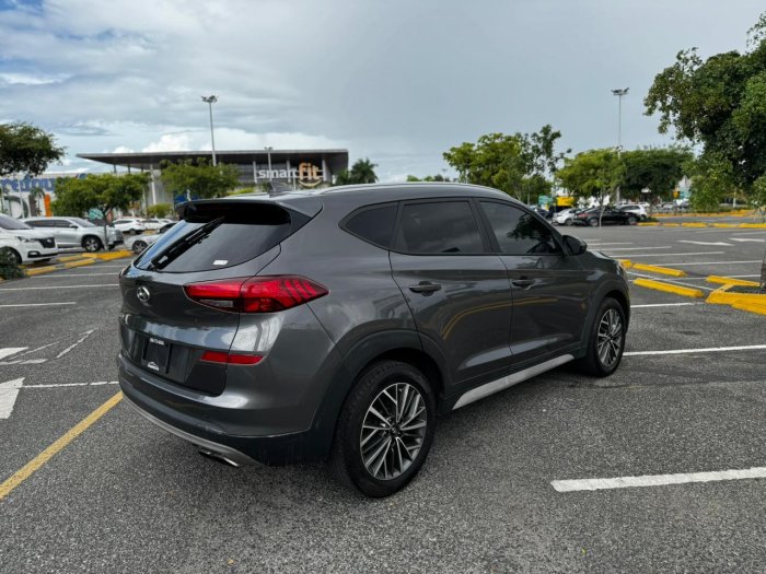 Foto 6 de 2020 HYUNDAI TUCSON SEL