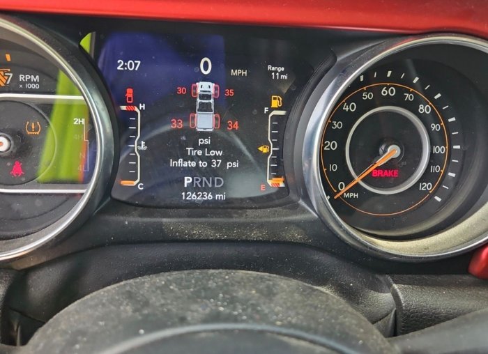 Foto 14 de 2023 JEEP GLADIATOR RUBICON
