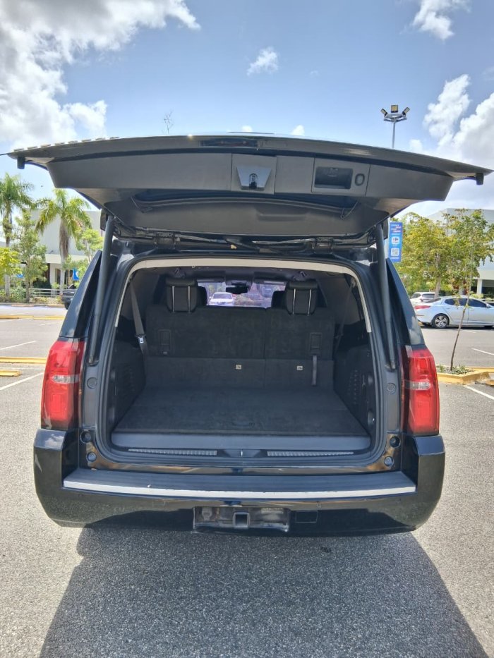 Foto 3 de 2018 CHEVROLET SUBURBAN