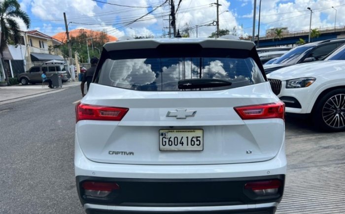 Foto 10 de 2022 CHEVROLET CAPTIVA LT