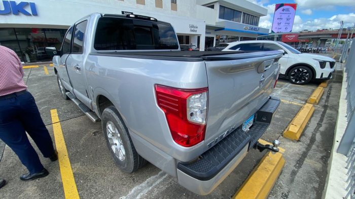 Foto 6 de 2019 NISSAN TITAN