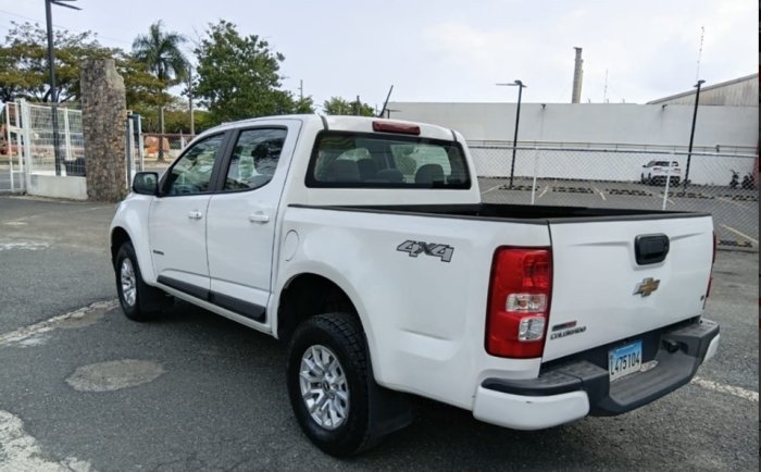 Foto 10 de 2023 CHEVROLET COLORADO LT