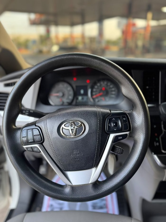 Foto 4 de 2017 Toyota SIENNA