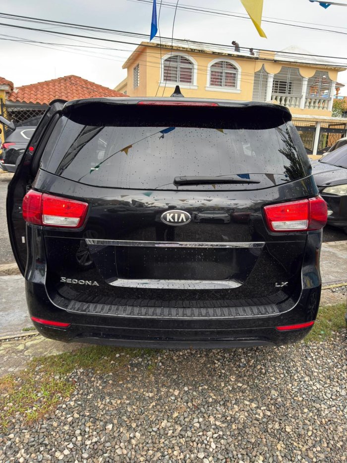 Foto 2 de 2017 KIA SONET
