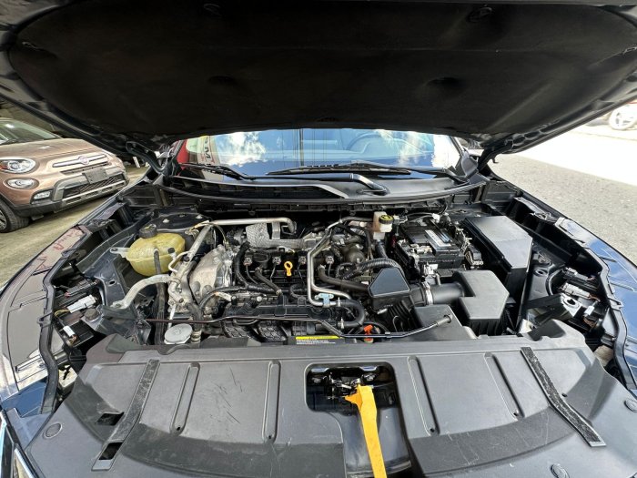 Foto 11 de 2021 NISSAN ROGUE S