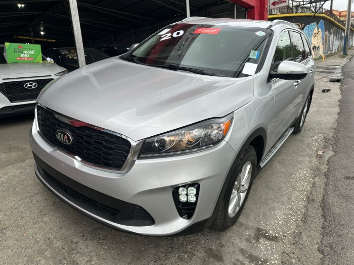 Foto 3 de 2020 KIA SORENTO LX