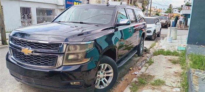 Foto 2 de 2019 CHEVROLET SUBURBAN
