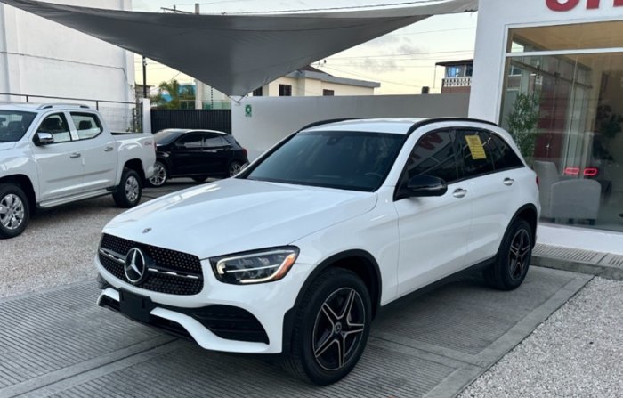 Foto 2 de 2020 MERCEDES-BENZ GLC 300