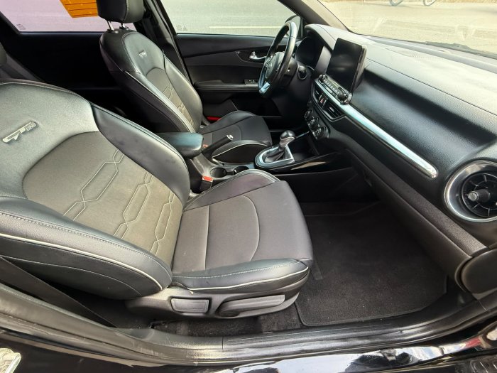 Foto 8 de 2021 KIA FORTE GT LINE