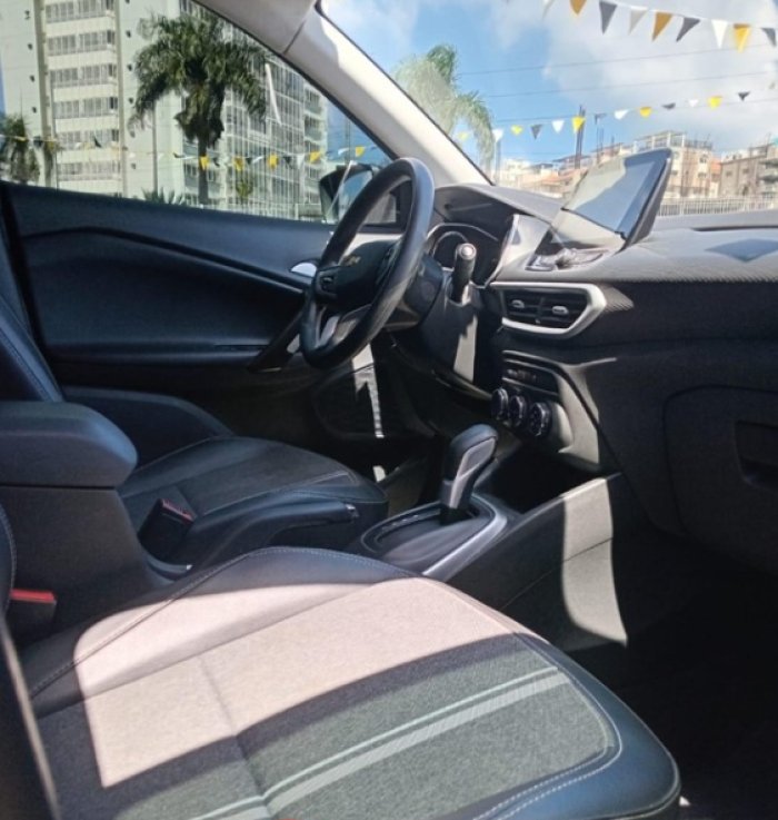 Foto 4 de 2022 CHEVROLET TRACKER LT