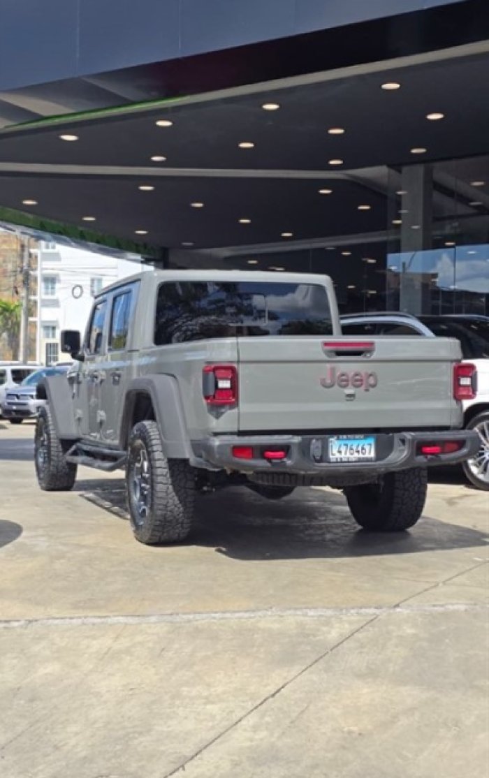 Foto 10 de 2023 JEEP GLADIATOR RUBICON